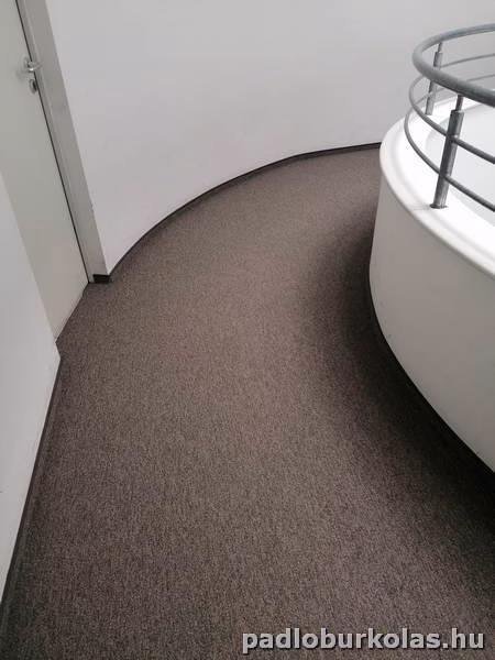 Padlóburkolás, melegburkolás