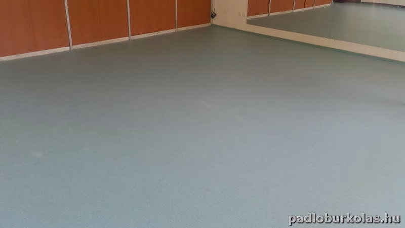 Padlóburkolás, melegburkolás