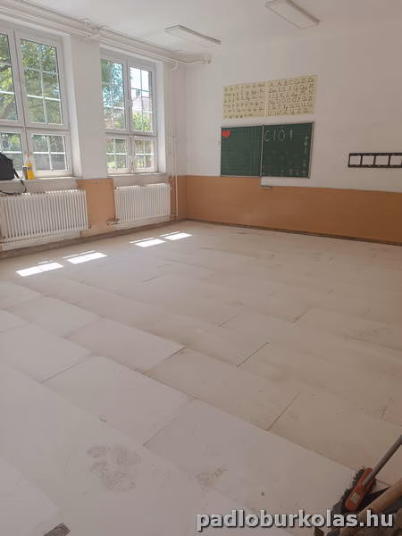 Padlóburkolás, melegburkolás