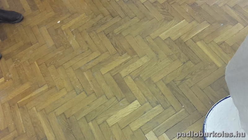 Padlóburkolás, melegburkolás