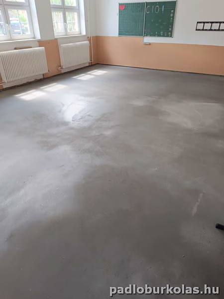 Padlóburkolás, melegburkolás