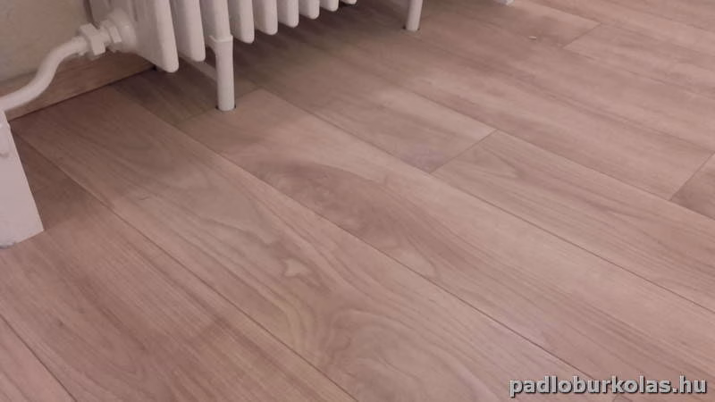 Padlóburkolás, melegburkolás