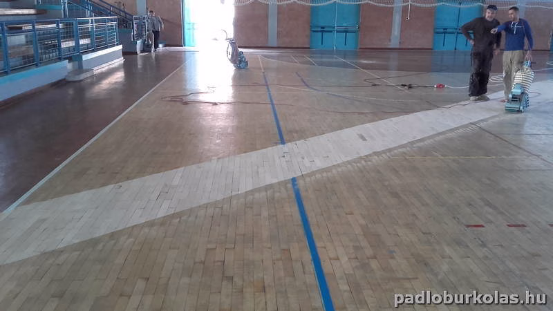 Padlóburkolás, melegburkolás