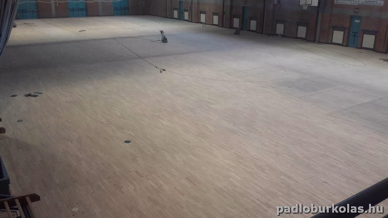 Padlóburkolás, melegburkolás