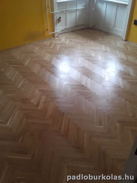 Padlóburkolás, melegburkolás