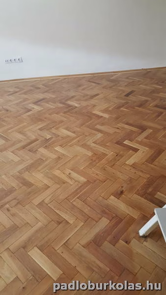 Padlóburkolás, melegburkolás